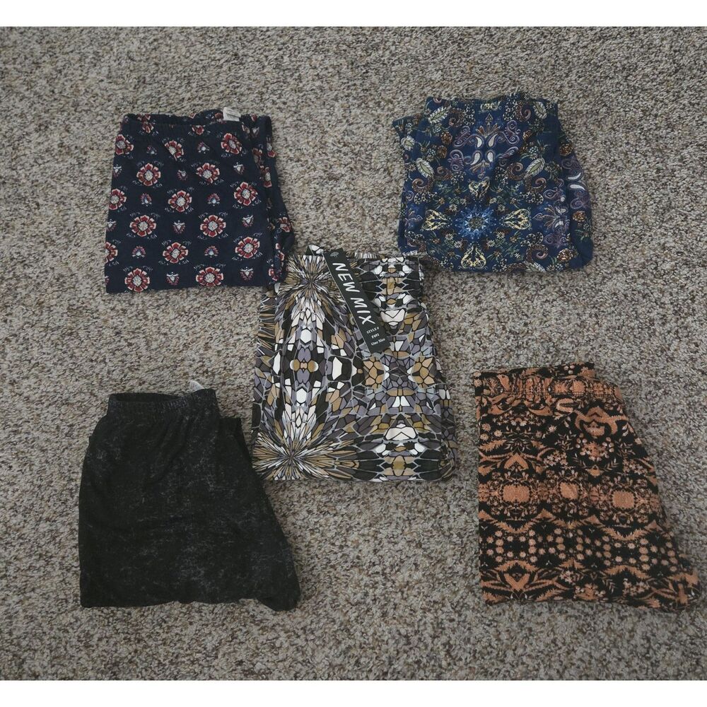 Lot of 5 Mix Women's Boho Floral Geometric Leggings Mineral Wash Size Medium